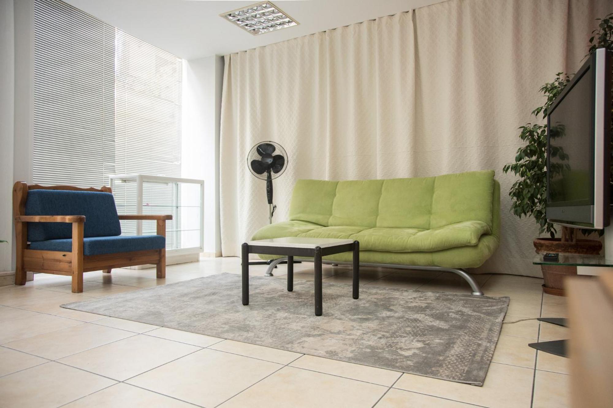 Comfort 2 Minutes From The Metro Афины Экстерьер фото